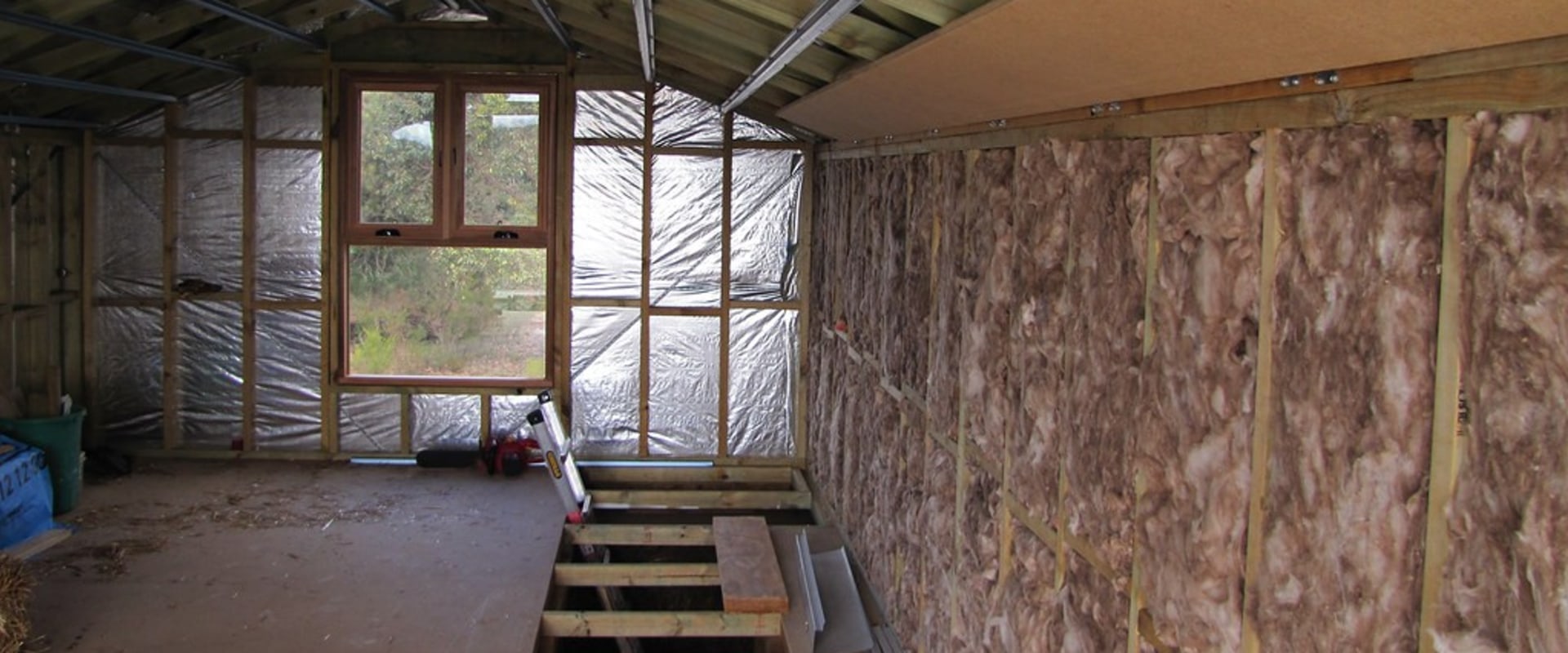Hebben de meeste huizen isolatie in de binnenmuren?